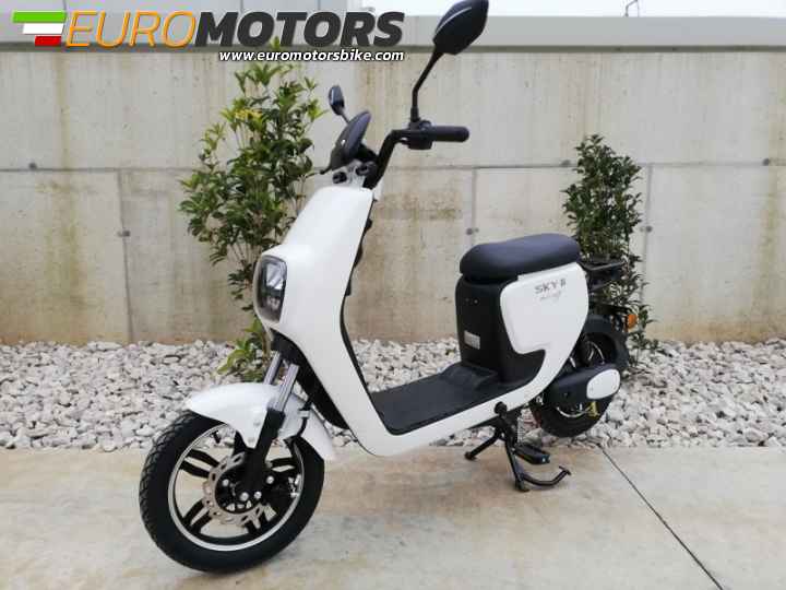 MEZZI ELETTRICI SCOOTER-QUAD-MINI CROSS- SEGWAY-FAT BIKE